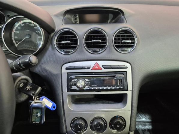 Peugeot 308 I Рестайлинг с пробегом 2011 года, цена 640 000 рублей, 111020 км, хэтчбек, Автокод Объявления