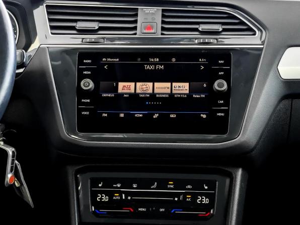Volkswagen Tiguan II Рестайлинг с пробегом 2021 года, цена 2 490 000 рублей, 77757 км, внедорожник, Автокод Объявления