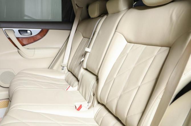 Infiniti FX II (S51) Рестайлинг с пробегом 2012 года, цена 1 749 000 рублей, 210000 км, внедорожник, Автокод Объявления