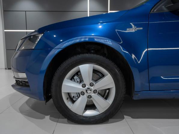 Skoda Octavia III (A7) Рестайлинг с пробегом 2019 года, цена 1 730 000 рублей, 138534 км, лифтбек, Автокод Объявления