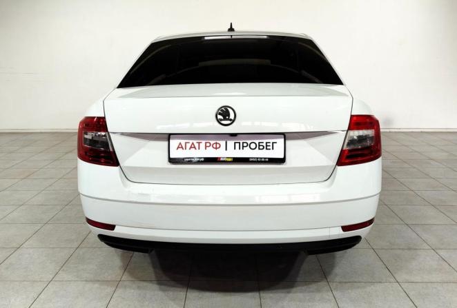 Skoda Octavia III (A7) Рестайлинг с пробегом 2018 года, цена 1 520 000 рублей, 110333 км, лифтбек, Автокод Объявления