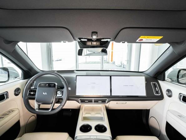 Новый Li Auto (Lixiang) L6 2025 года, цена 9 290 000 рублей, внедорожник, Автокод Объявления