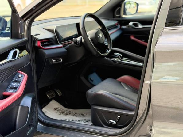 Geely Coolray I Рестайлинг с пробегом 2023 года, цена 2 100 000 рублей, 21293 км, внедорожник, Автокод Объявления