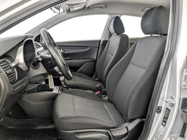 Kia Rio IV Рестайлинг с пробегом 2021 года, цена 1 385 000 рублей, 122301 км, седан, Автокод Объявления