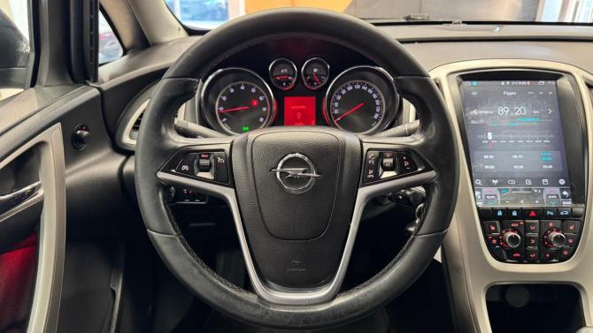 Opel Astra J с пробегом 2011 года, цена 450 000 рублей, 298765 км, хэтчбек, Автокод Объявления