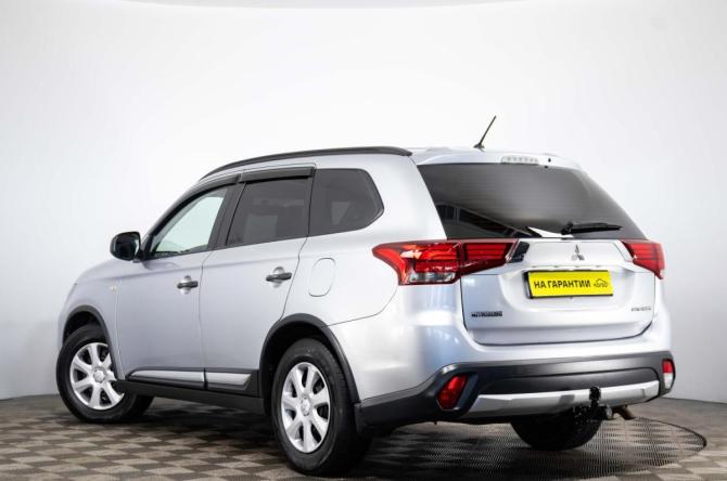 Mitsubishi Outlander III Рестайлинг 2 с пробегом 2016 года, цена 1 459 000 рублей, 232000 км, внедорожник, Автокод Объявления