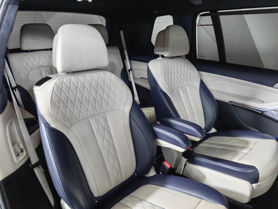 BMW X7 I (G07) Москва  - изображение 14