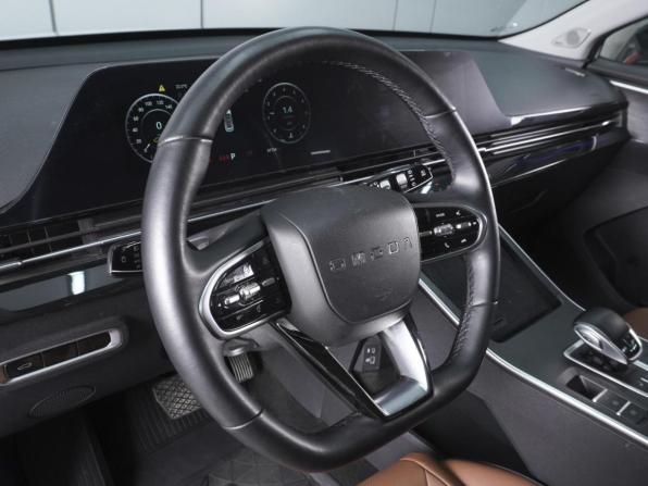 Omoda C5 I Рестайлинг с пробегом 2024 года, цена 1 800 000 рублей, 37734 км, внедорожник, Автокод Объявления