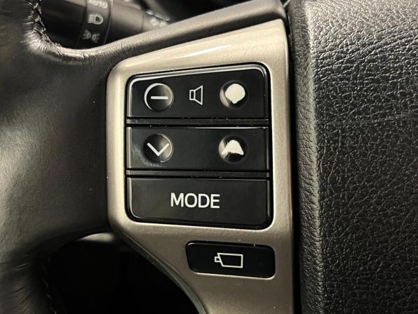 Toyota Land Cruiser Prado 150 Series с пробегом 2012 года, цена 2 600 000 рублей, 355083 км, внедорожник, Автокод Объявления