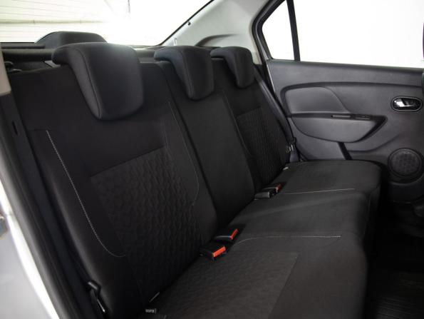 Renault Logan II с пробегом 2016 года, цена 1 199 000 рублей, 6176 км, седан, Автокод Объявления