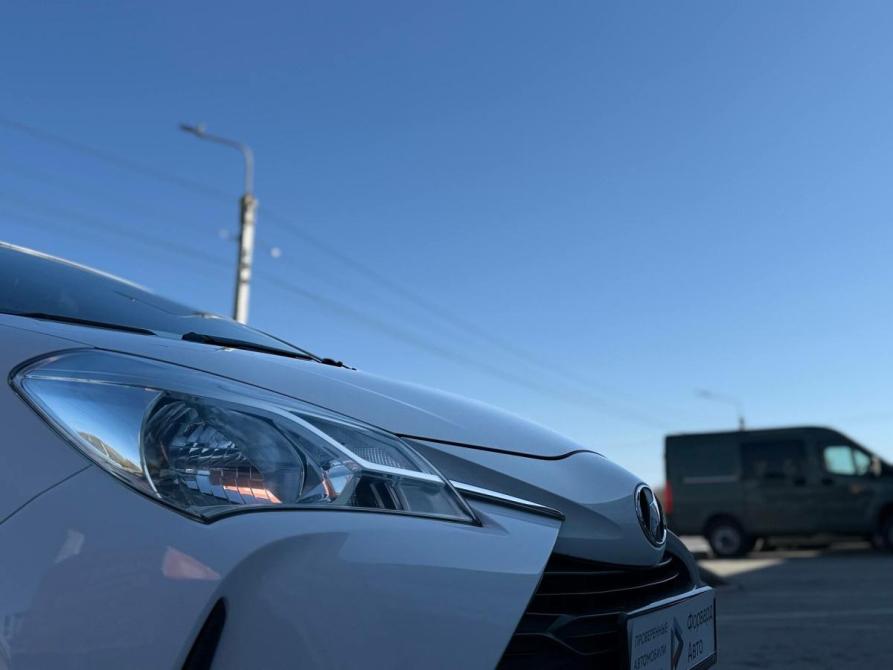 Toyota Vitz III (XP130) Рестайлинг 2 Омск  - изображение 8