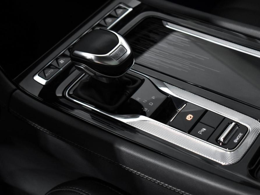 Hongqi H5 II Санкт-Петербург  - изображение 13