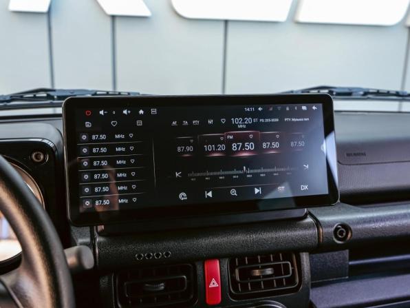 Suzuki Jimny IV с пробегом 2020 года, цена 3 178 000 рублей, 21976 км, внедорожник, Автокод Объявления