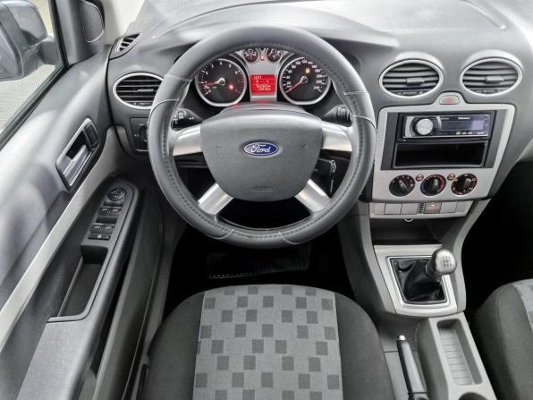 Ford Focus II Рестайлинг с пробегом 2008 года, цена 425 000 рублей, 164762 км, седан, Автокод Объявления