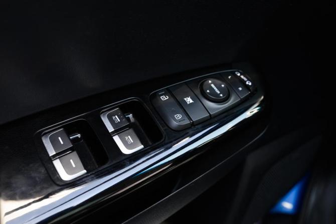Kia Sportage IV Рестайлинг с пробегом 2019 года, цена 2 649 000 рублей, 80290 км, внедорожник, Автокод Объявления