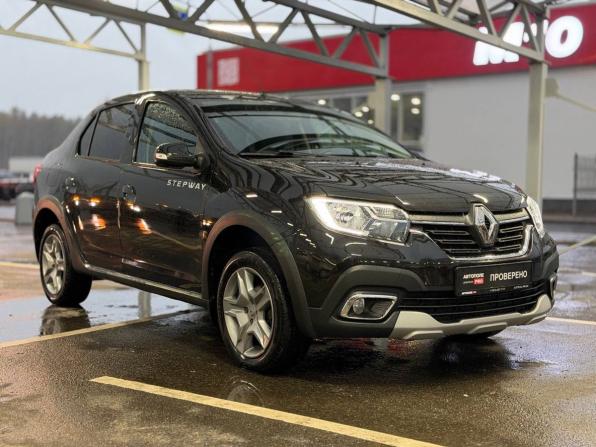 Renault Logan II Рестайлинг с пробегом 2018 года, цена 1 095 000 рублей, 89451 км, седан, Автокод Объявления