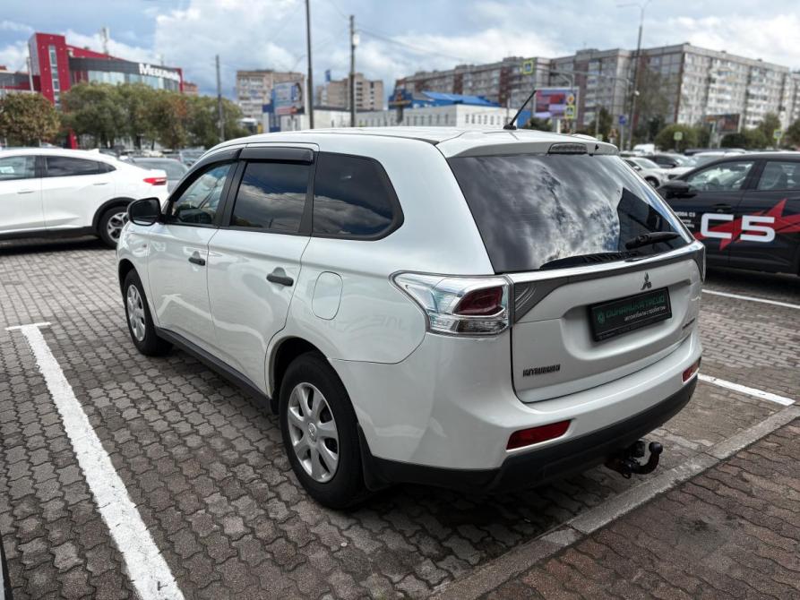 Mitsubishi Outlander III Рестайлинг Череповец  - изображение 8
