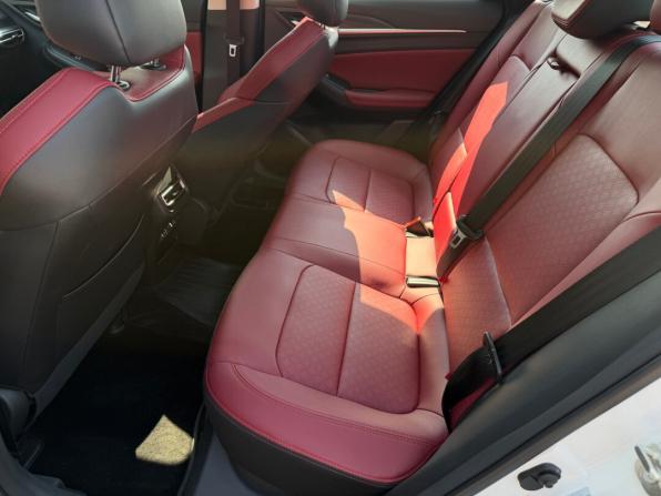 Changan Eado Plus с пробегом 2024 года, цена 2 120 000 рублей, 1314 км, седан, Автокод Объявления