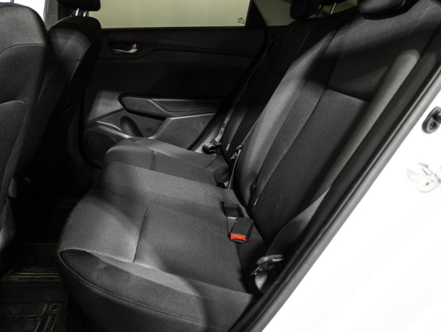 Hyundai Solaris II Санкт-Петербург  - изображение 10