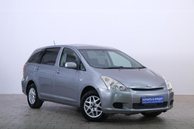 Toyota Wish I с пробегом 2003 года, цена 699 000 рублей, 300000 км, компактвэн, Автокод Объявления