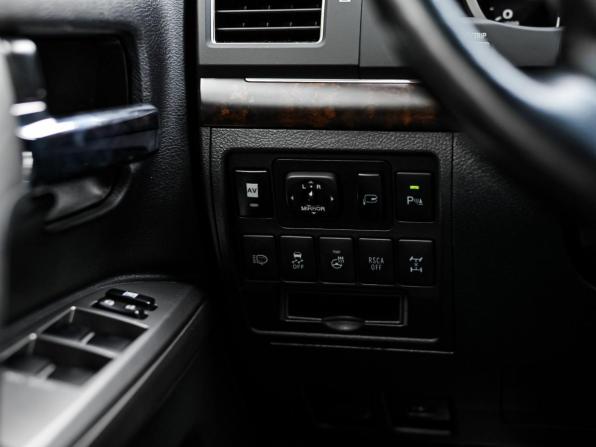 Toyota Land Cruiser 200 Series Рестайлинг 1 с пробегом 2013 года, цена 3 314 000 рублей, 251282 км, внедорожник, Автокод Объявления