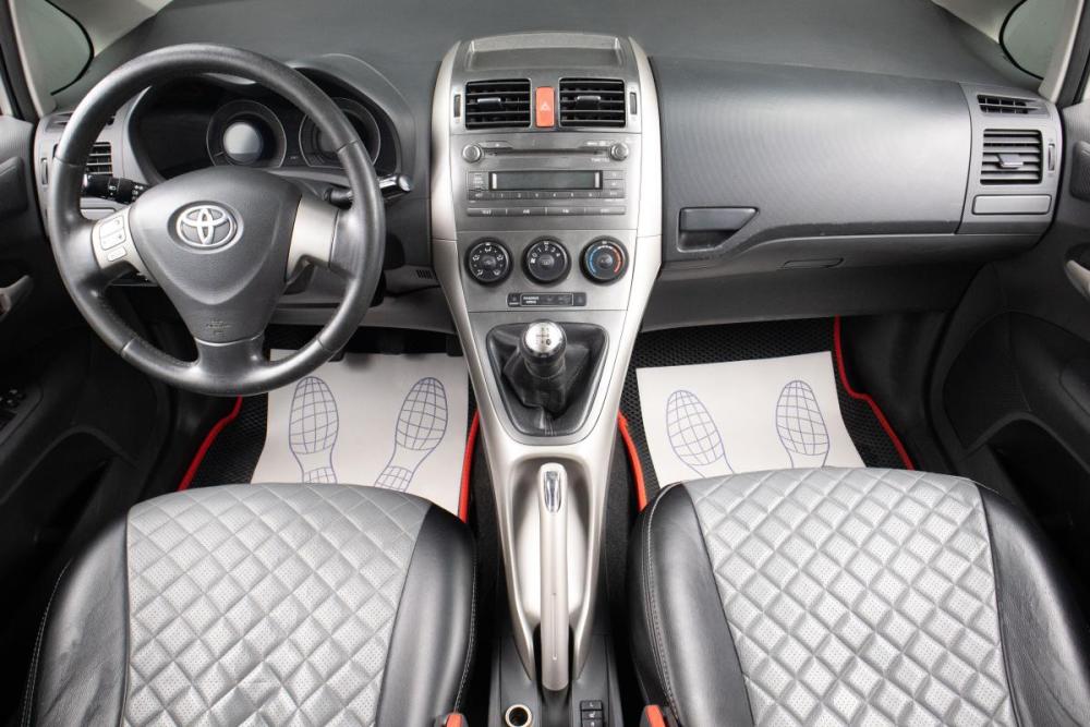 Toyota Auris I Оренбург  - изображение 8