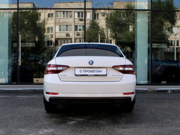 Skoda Superb III с пробегом 2015 года, цена 1 655 000 рублей, 203771 км, лифтбек, Автокод Объявления