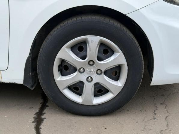 Hyundai Solaris I с пробегом 2013 года, цена 872 300 рублей, 182587 км, седан, Автокод Объявления