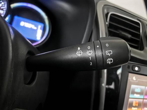 Renault Sandero II с пробегом 2016 года, цена 888 000 рублей, 87803 км, хэтчбек, Автокод Объявления