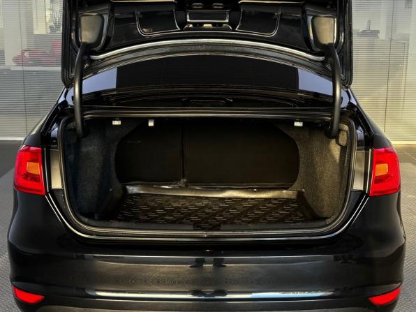 Volkswagen Jetta VI с пробегом 2013 года, цена 969 000 рублей, 170000 км, седан, Автокод Объявления