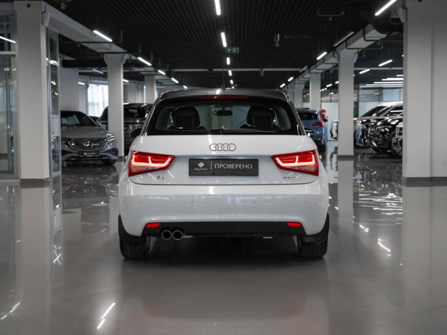Audi A1 I (8X) Москва  - изображение 6