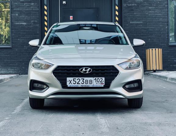 Hyundai Solaris II с пробегом 2018 года, цена 1 150 000 рублей, 92095 км, седан, Автокод Объявления