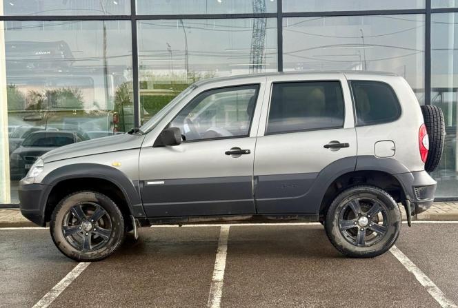 Chevrolet Niva I Рестайлинг с пробегом 2011 года, цена 435 000 рублей, 192720 км, внедорожник, Автокод Объявления