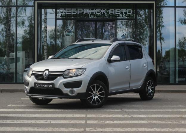 Renault Sandero II с пробегом 2017 года, цена 980 000 рублей, 129583 км, хэтчбек, Автокод Объявления