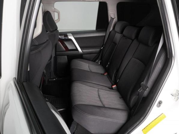 Toyota Land Cruiser Prado 150 Series Рестайлинг 1 с пробегом 2016 года, цена 4 789 000 рублей, 158197 км, внедорожник, Автокод Объявления
