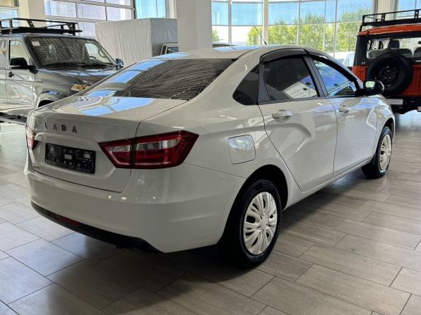 Lada (ВАЗ) Vesta I с пробегом 2022 года, цена 1 078 000 рублей, 26883 км, седан, Автокод Объявления
