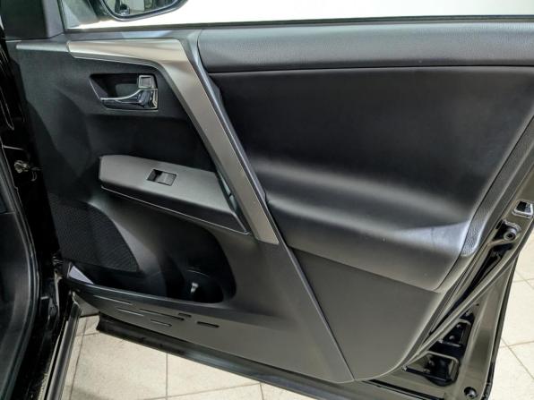 Toyota RAV4 IV (XA40) Рестайлинг с пробегом 2018 года, цена 2 450 000 рублей, 134594 км, внедорожник, Автокод Объявления