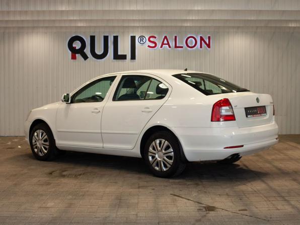 Skoda Octavia II (A5) Рестайлинг с пробегом 2011 года, цена 665 000 рублей, 249015 км, лифтбек, Автокод Объявления