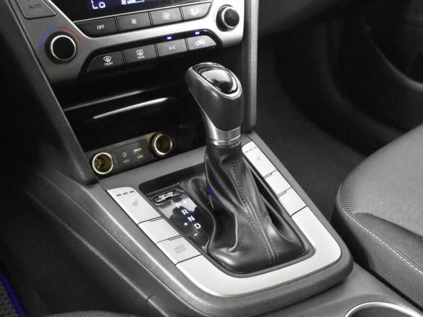 Hyundai Elantra VI (AD) с пробегом 2017 года, цена 1 463 900 рублей, 137876 км, седан, Автокод Объявления
