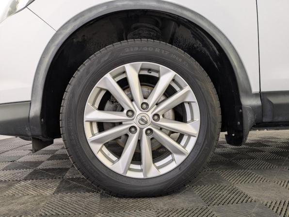 Nissan Qashqai II с пробегом 2017 года, цена 1 300 000 рублей, 164850 км, внедорожник, Автокод Объявления