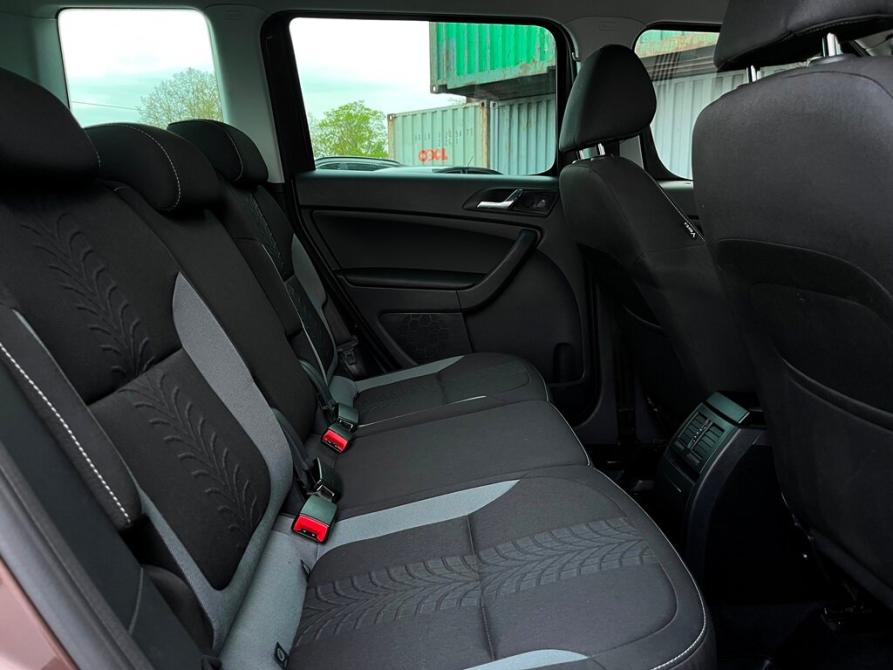 Skoda Yeti I Рестайлинг Санкт-Петербург  - изображение 8
