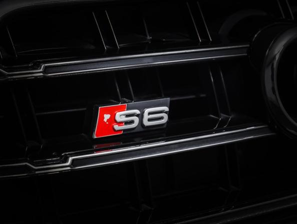 Audi A6 IV (C7) Рестайлинг с пробегом 2016 года, цена 1 937 000 рублей, 179626 км, седан, Автокод Объявления