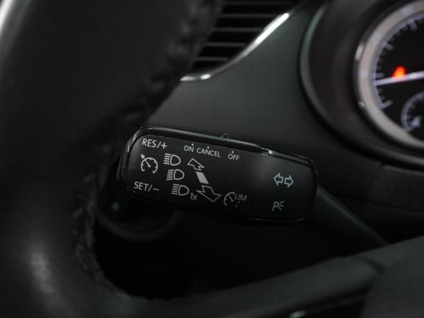 Skoda Octavia III (A7) Рестайлинг с пробегом 2018 года, цена 2 300 000 рублей, 98588 км, лифтбек, Автокод Объявления