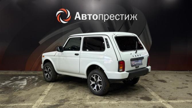 Lada (ВАЗ) Niva Legend с пробегом 2024 года, цена 845 000 рублей, 27057 км, внедорожник, Автокод Объявления