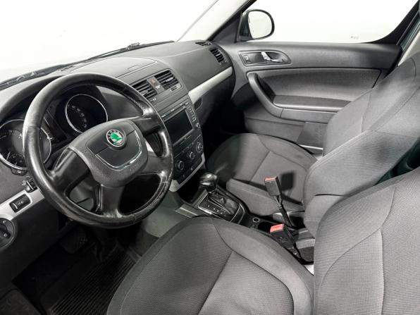 Skoda Yeti I с пробегом 2012 года, цена 767 000 рублей, 244492 км, внедорожник, Автокод Объявления