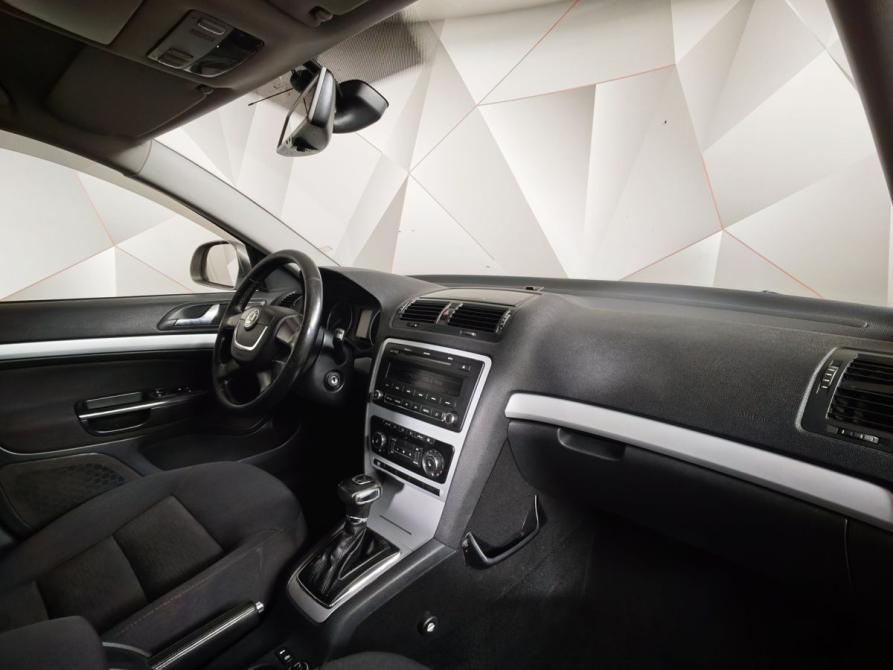 Skoda Octavia II (A5) Рестайлинг Москва  - изображение 10