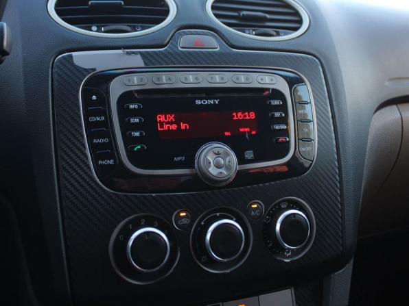 Ford Focus II Рестайлинг с пробегом 2011 года, цена 299 000 рублей, 309211 км, седан, Автокод Объявления