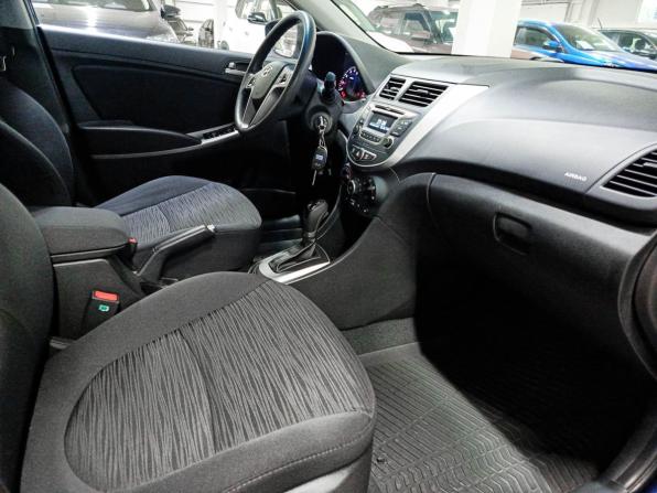 Hyundai Solaris I Рестайлинг с пробегом 2015 года, цена 1 150 000 рублей, 73400 км, седан, Автокод Объявления