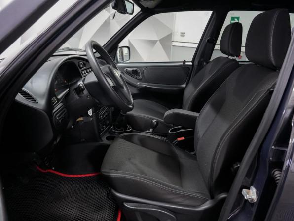 Chevrolet Niva I Рестайлинг с пробегом 2018 года, цена 715 000 рублей, 91763 км, внедорожник, Автокод Объявления