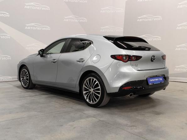 Mazda 3 IV (BP) с пробегом 2022 года, цена 1 785 000 рублей, 38397 км, хэтчбек, Автокод Объявления